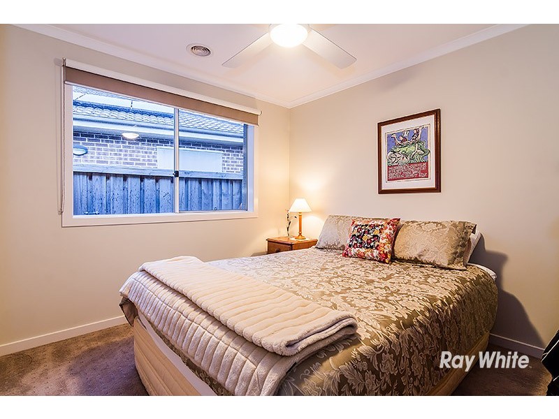 9 Caribbean Pine Court, Lyndhurst VIC 3975