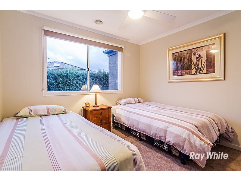 9 Caribbean Pine Court, Lyndhurst VIC 3975