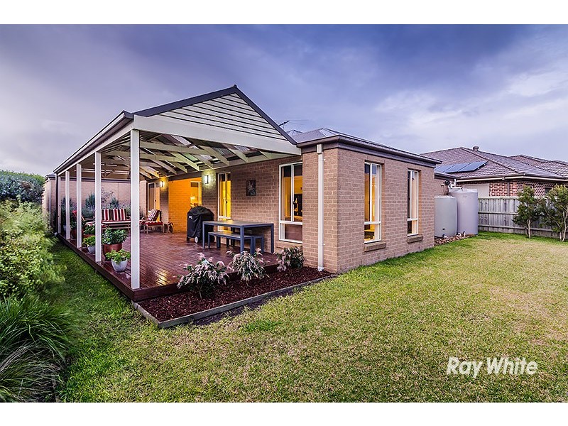 9 Caribbean Pine Court, Lyndhurst VIC 3975
