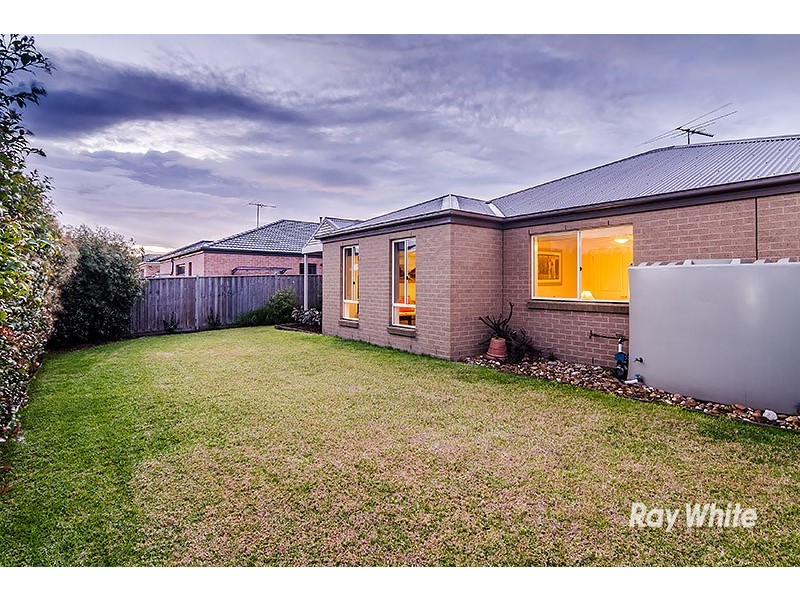 9 Caribbean Pine Court, Lyndhurst VIC 3975