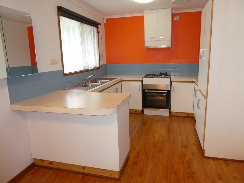 12 Macquarie Court, Cranbourne North VIC 3977