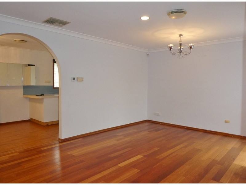 12 Macquarie Court, Cranbourne North VIC 3977