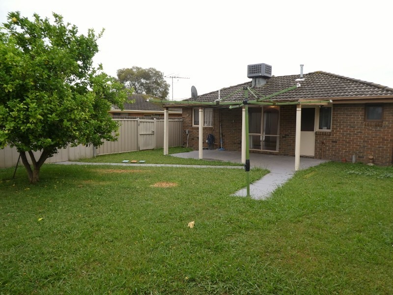 12 Macquarie Court, Cranbourne North VIC 3977