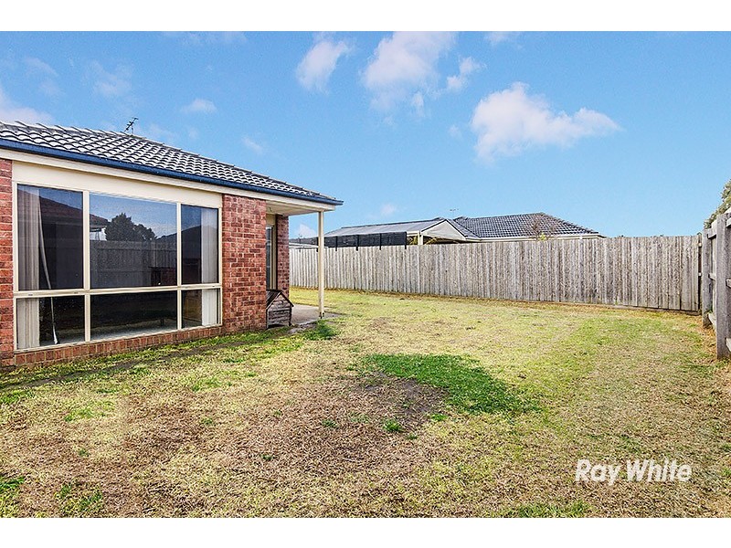 28 Geebung Road, Cranbourne West VIC 3977