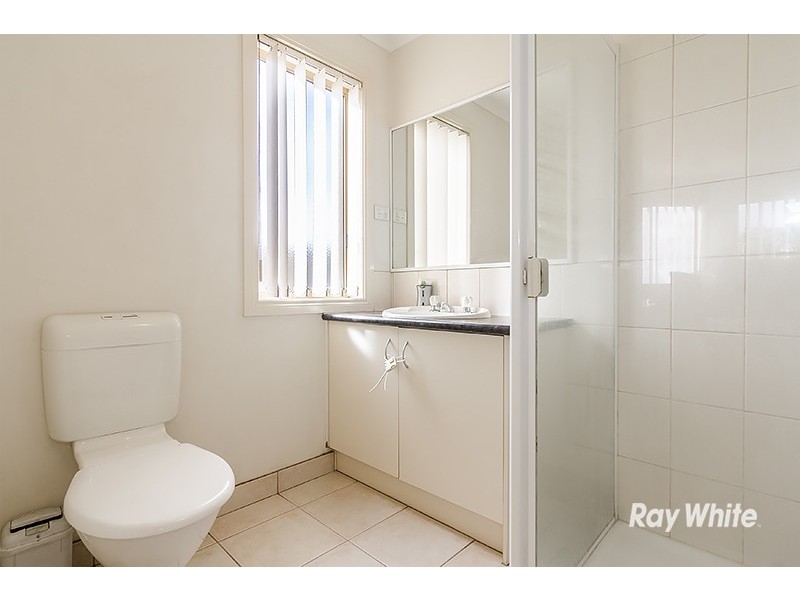 28 Geebung Road, Cranbourne West VIC 3977