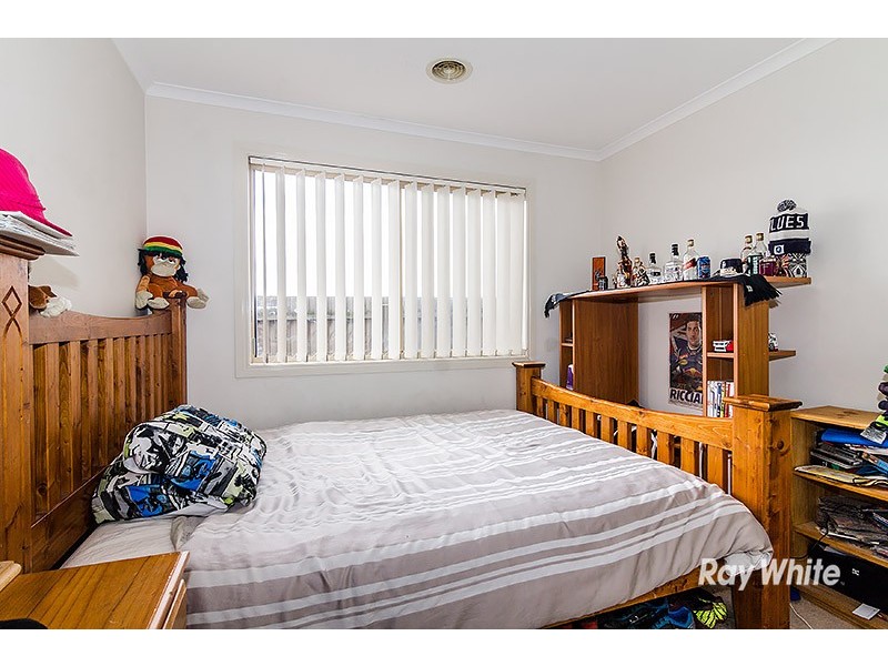 28 Geebung Road, Cranbourne West VIC 3977