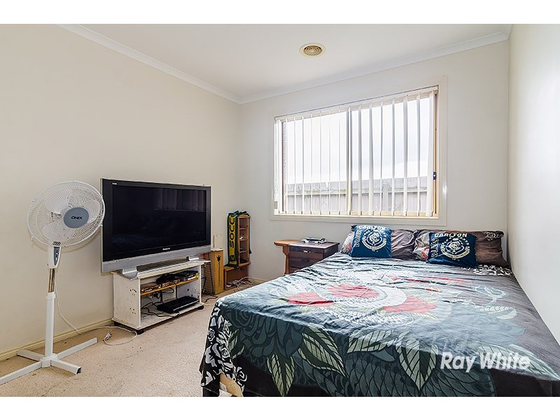 28 Geebung Road, Cranbourne West VIC 3977
