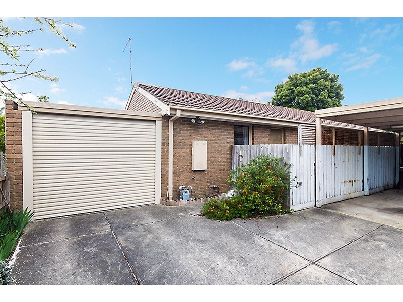 2/153 Fordholm Road, Hampton Park VIC 3976