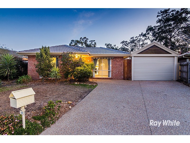 18 Loganberry Close, Cranbourne North VIC 3977