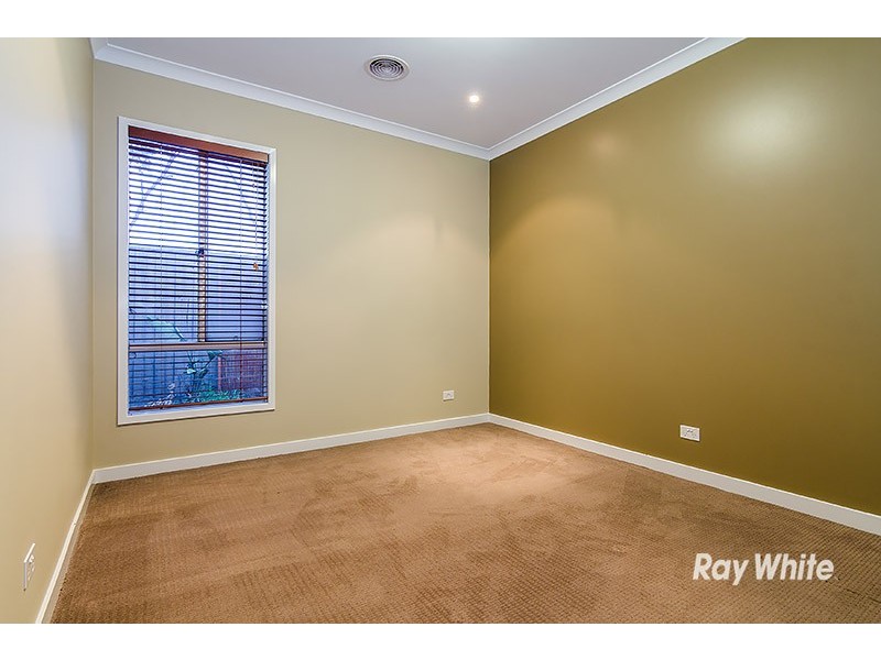 20 Biscay Grove, Lyndhurst VIC 3975