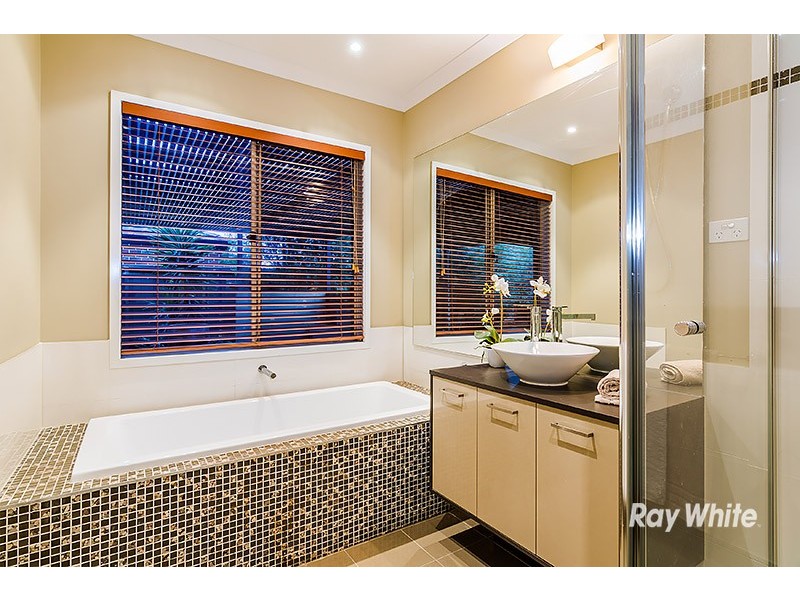 20 Biscay Grove, Lyndhurst VIC 3975