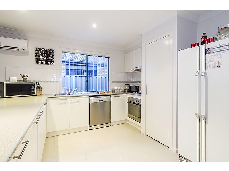 28 Archers Field Drive, Cranbourne East VIC 3977