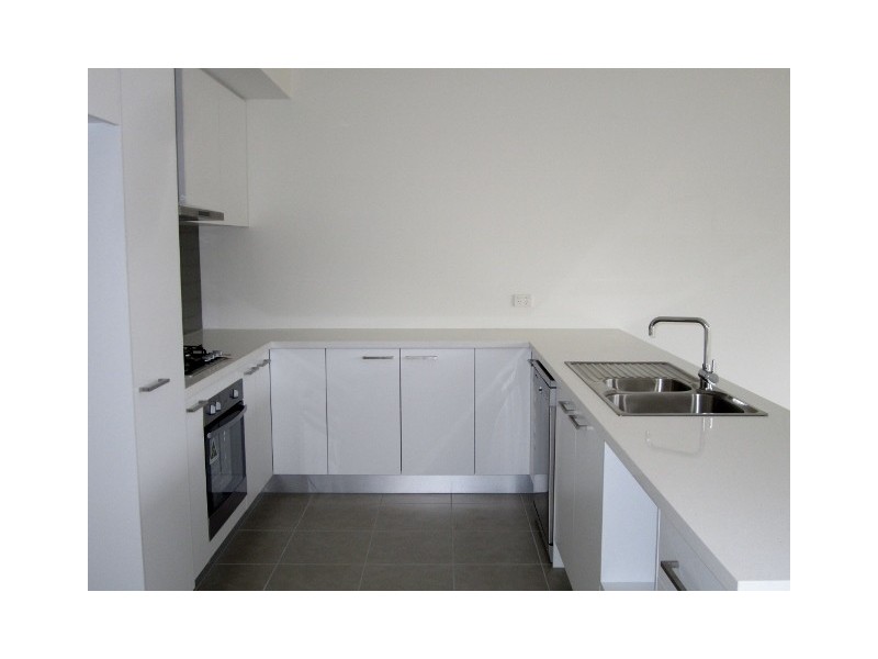 13/2 Sanoma Drive, Skye VIC 3977