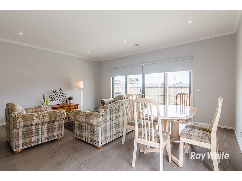 38 Alarah Boulevard, Cranbourne West VIC 3977