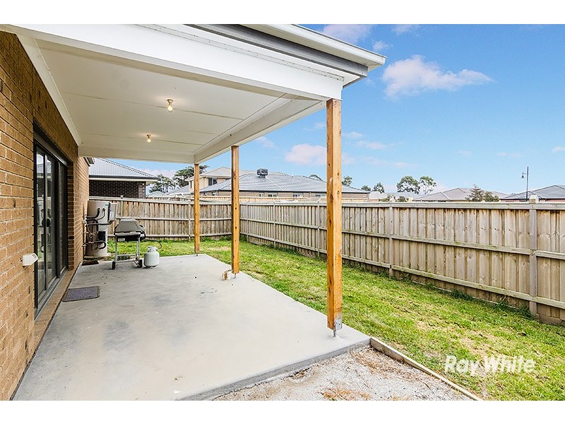 38 Alarah Boulevard, Cranbourne West VIC 3977