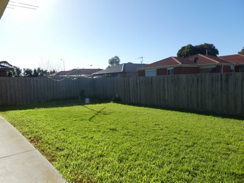 8 Jammon Close, Hampton Park VIC 3976