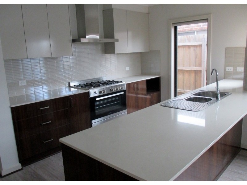 29 Cadillac Street, Cranbourne East VIC 3977