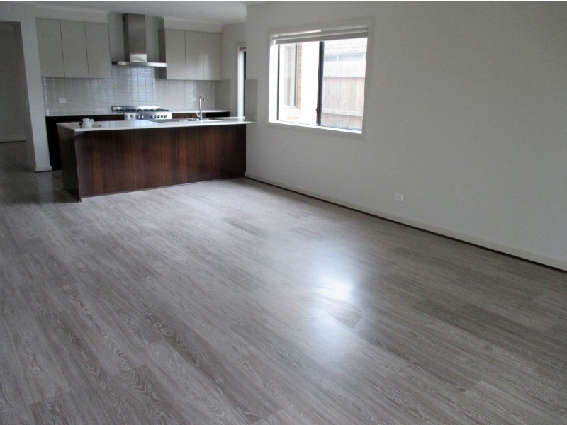 29 Cadillac Street, Cranbourne East VIC 3977