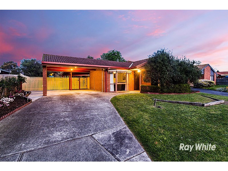 37 Maculata Drive, Cranbourne West VIC 3977