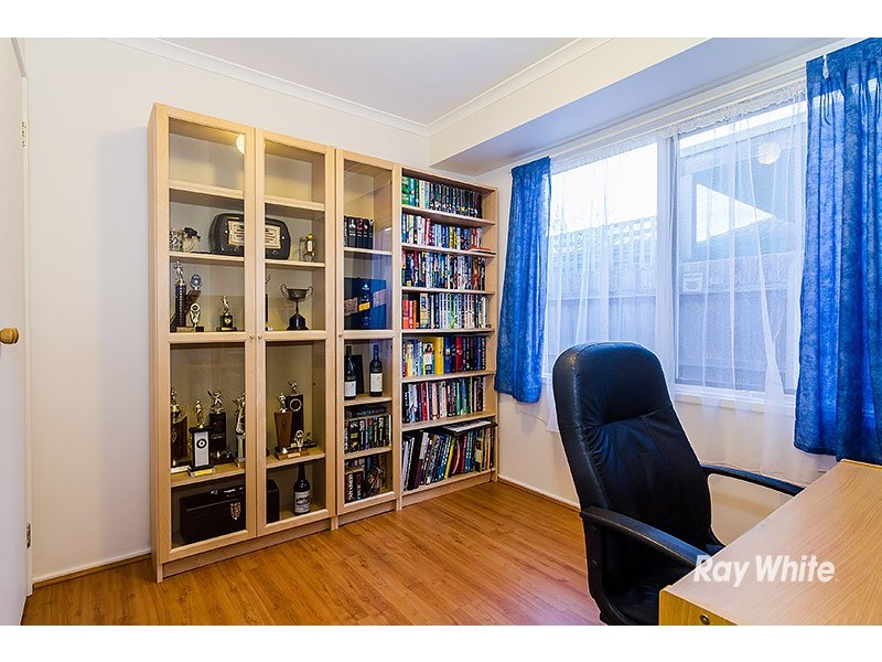 37 Maculata Drive, Cranbourne West VIC 3977