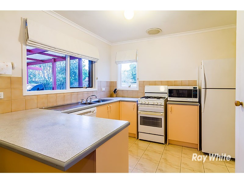 37 Maculata Drive, Cranbourne West VIC 3977