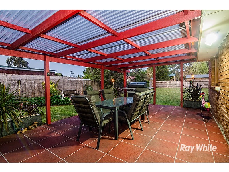 37 Maculata Drive, Cranbourne West VIC 3977