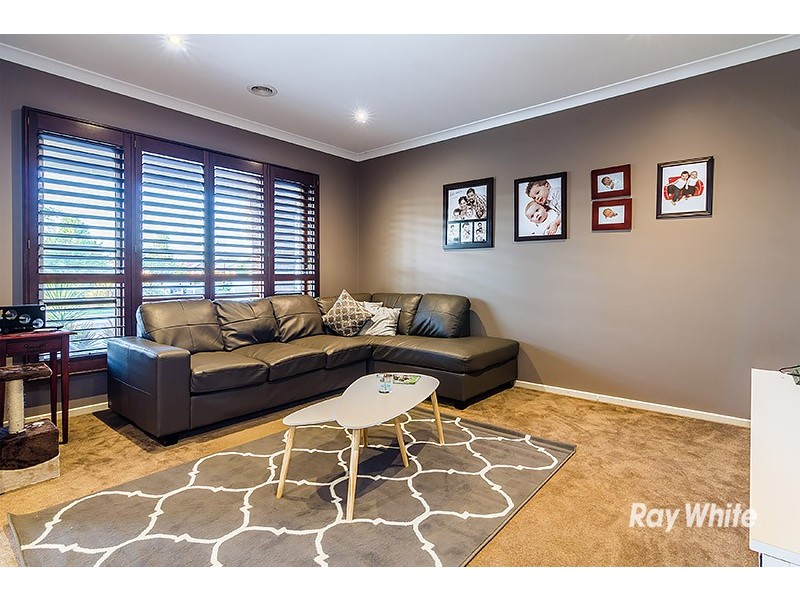 37 Wild Scotchman Way, Cranbourne East VIC 3977