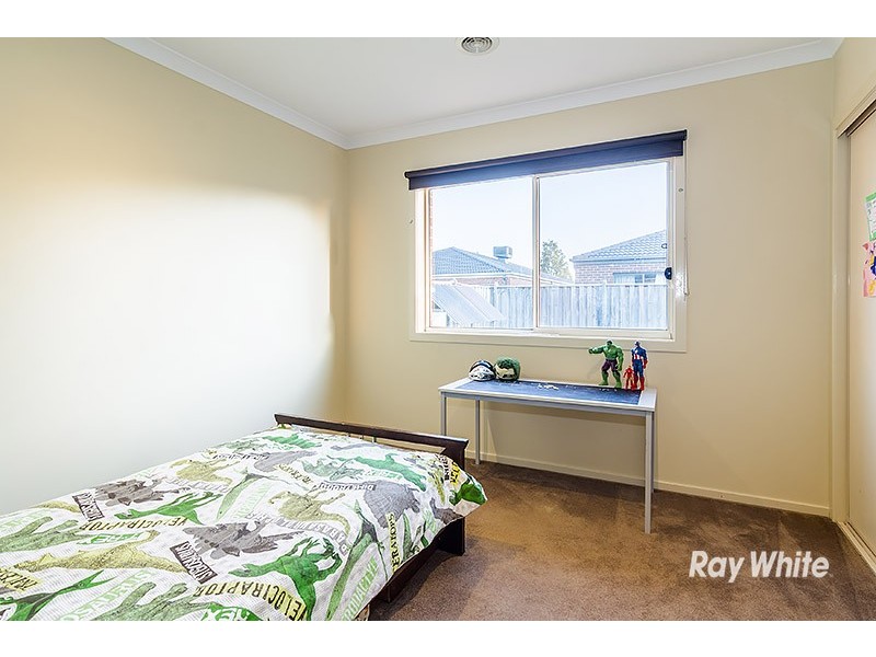 37 Wild Scotchman Way, Cranbourne East VIC 3977