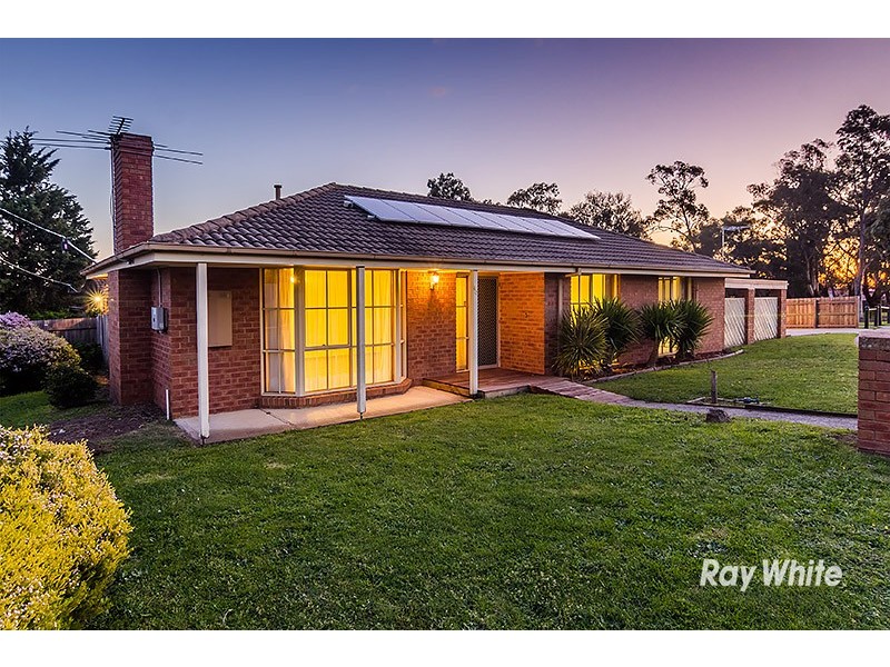 46 Courtenay Avenue, Cranbourne North VIC 3977