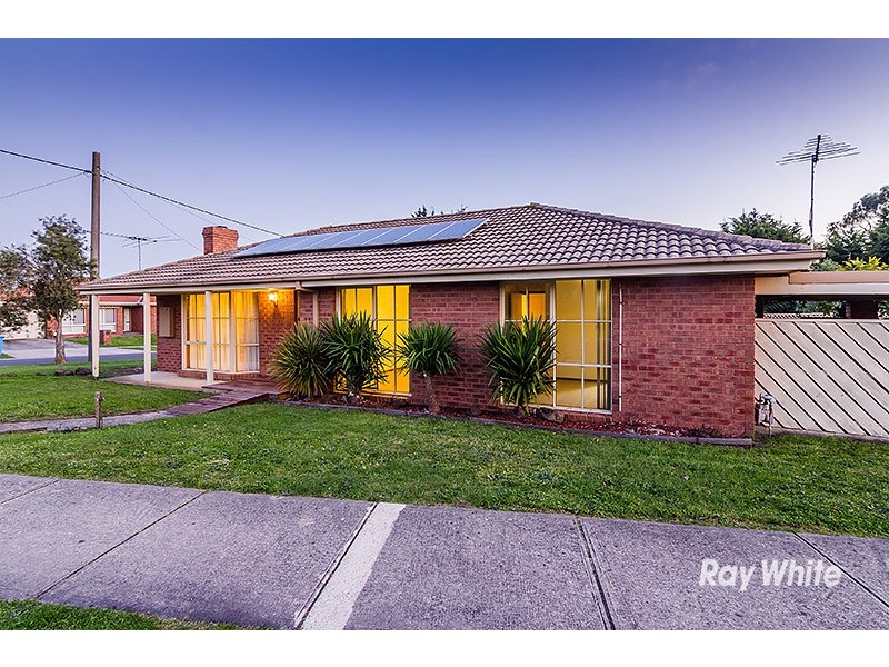 46 Courtenay Avenue, Cranbourne North VIC 3977