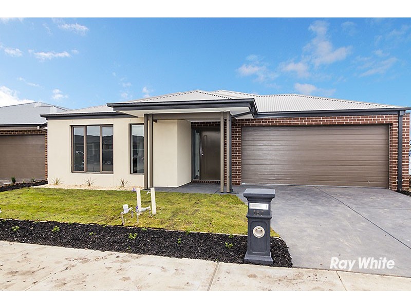 167 Lineham Drive, Cranbourne East VIC 3977