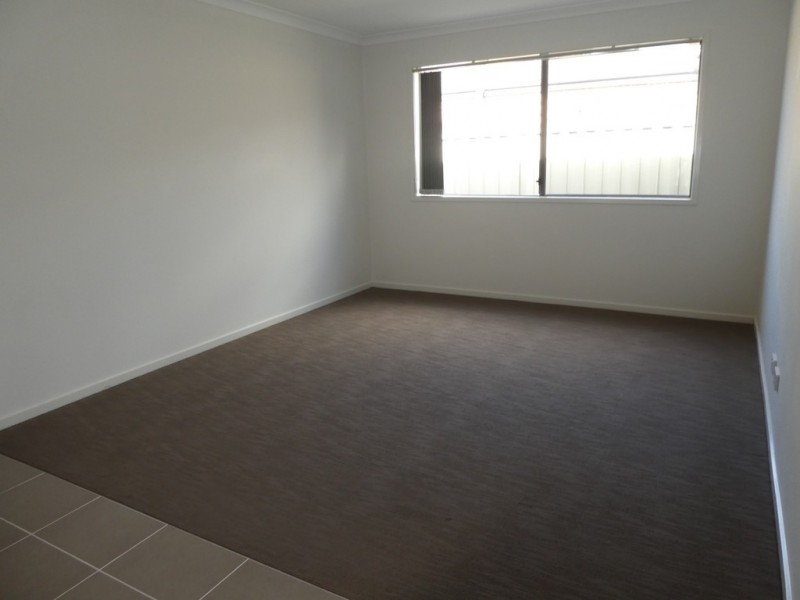 167 Lineham Drive, Cranbourne East VIC 3977