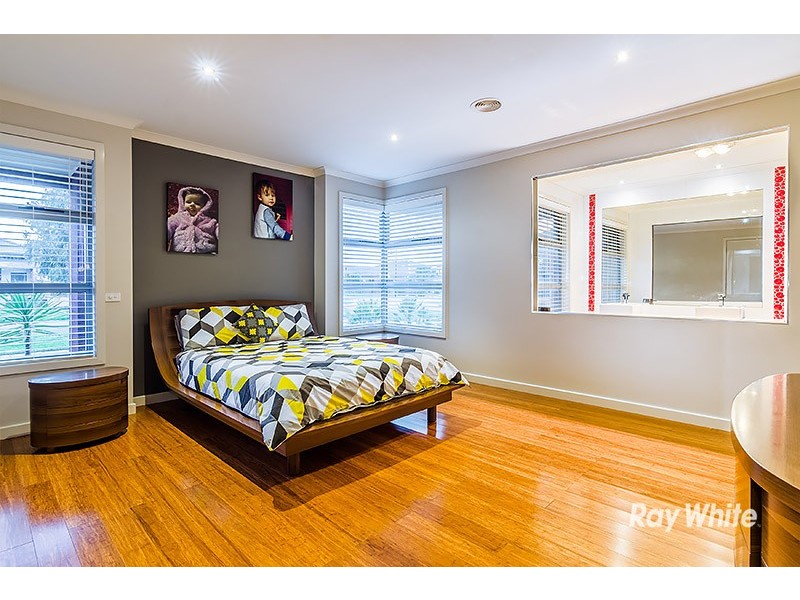 12 Brookwater Parade, Lyndhurst VIC 3975