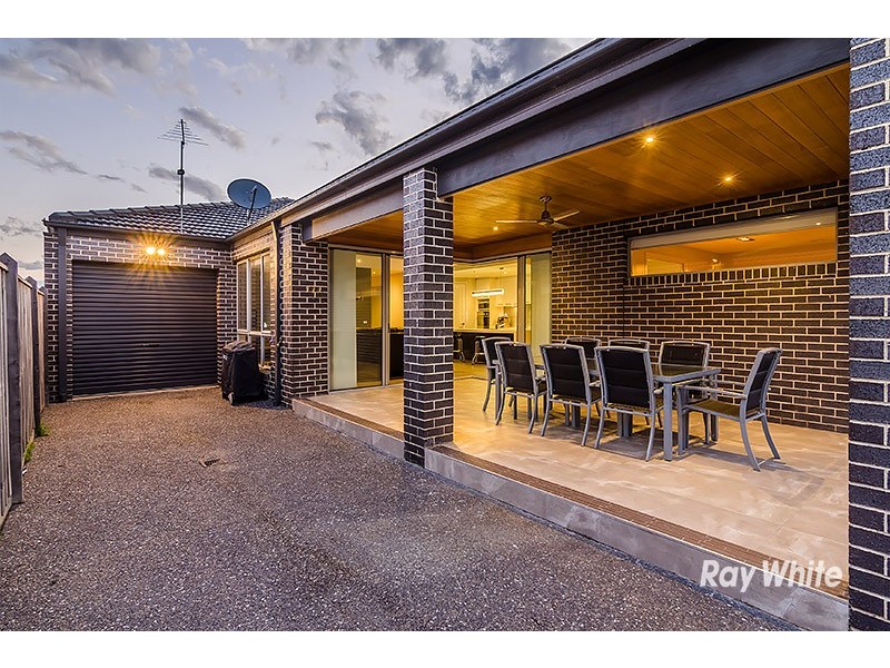 12 Brookwater Parade, Lyndhurst VIC 3975