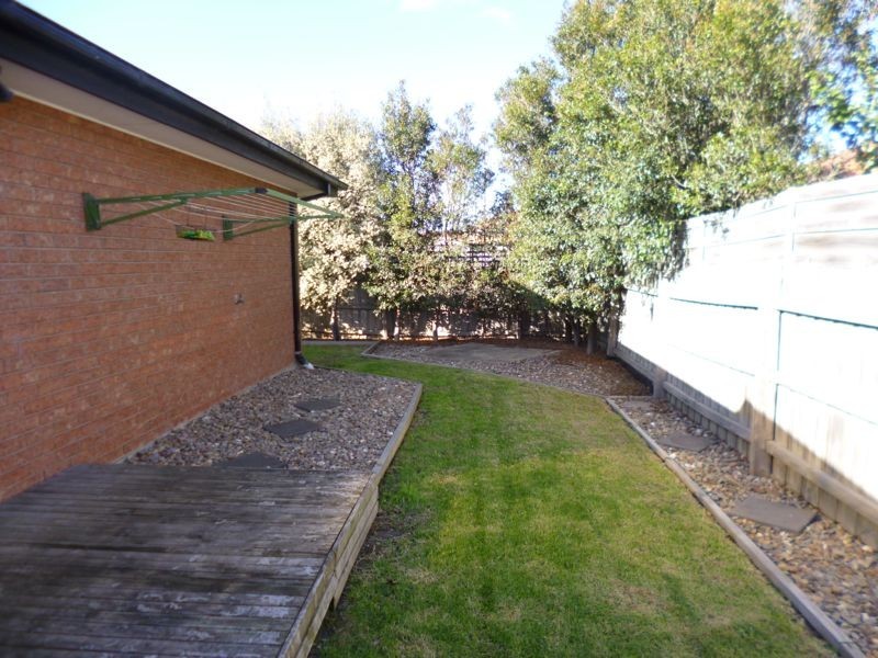 12 Barham Way, Cranbourne East VIC 3977