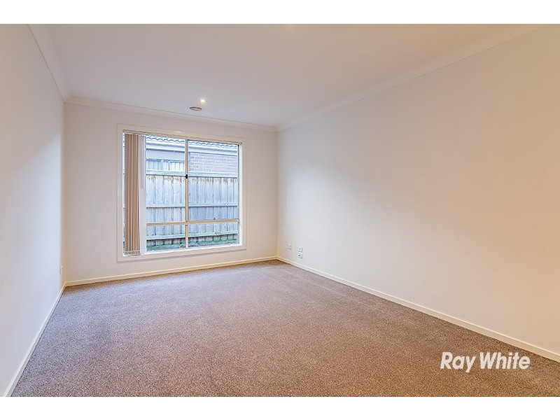 2 Islington Avenue, Cranbourne North VIC 3977