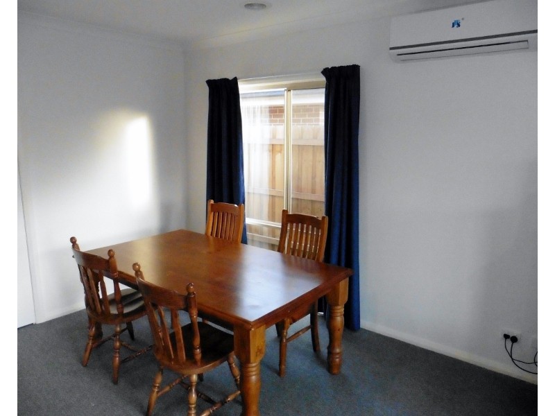 3/16-18 Phelan Drive, Cranbourne North VIC 3977