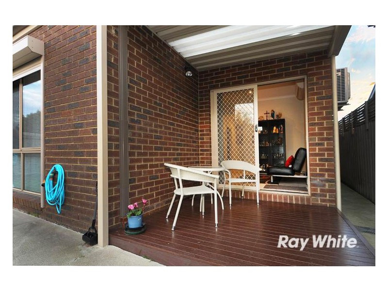 5 Boronia Avenue, Cranbourne VIC 3977
