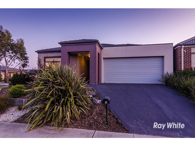 15 Cerbera Bend, Cranbourne North VIC 3977