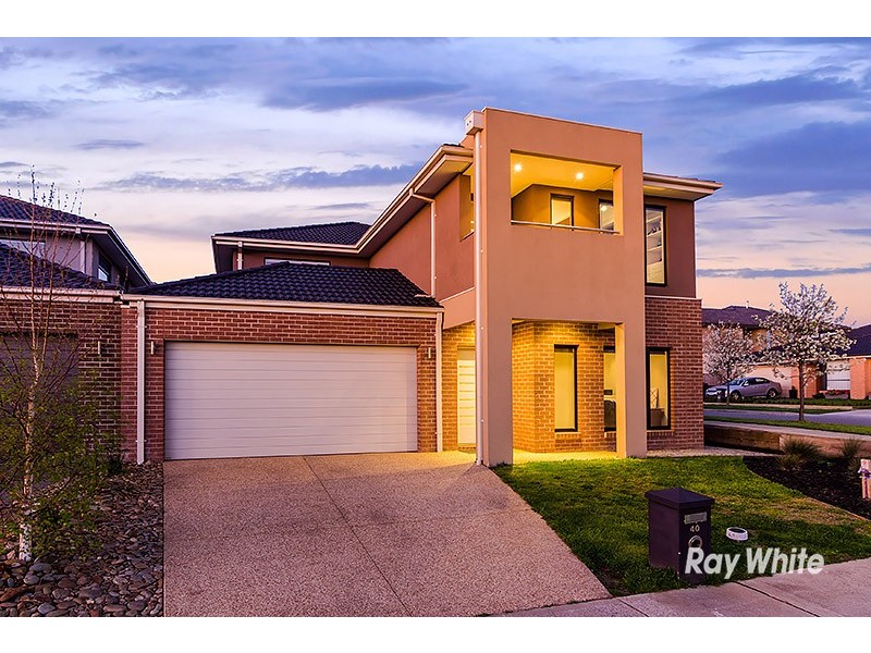 40 John Russell Road, Cranbourne West VIC 3977
