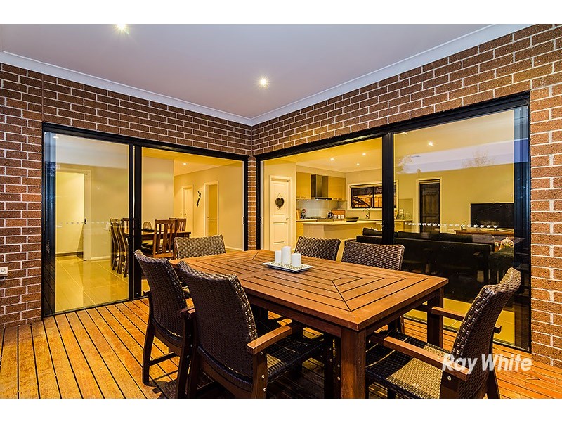 40 John Russell Road, Cranbourne West VIC 3977