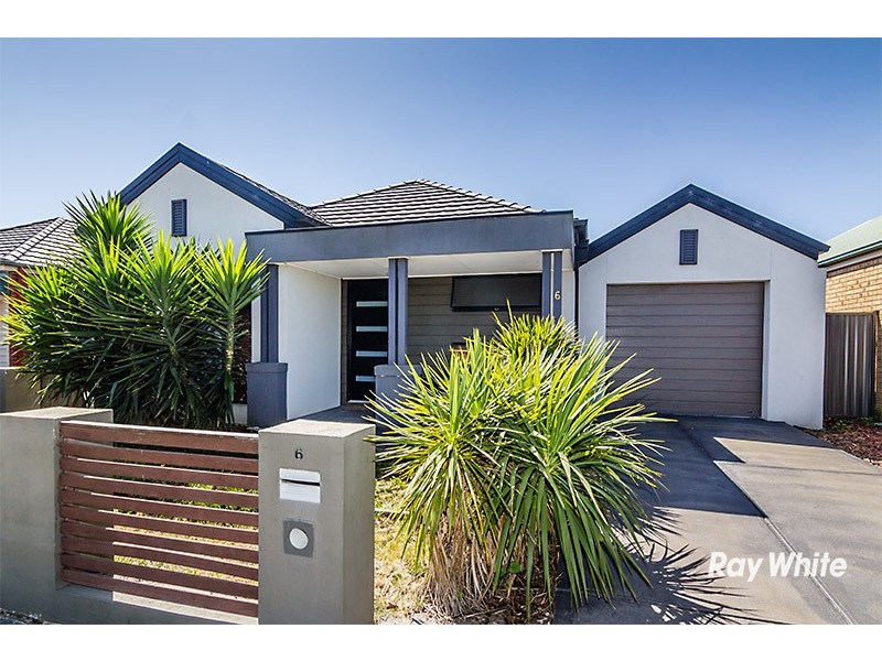6 Sarton Link, Pakenham VIC 3810