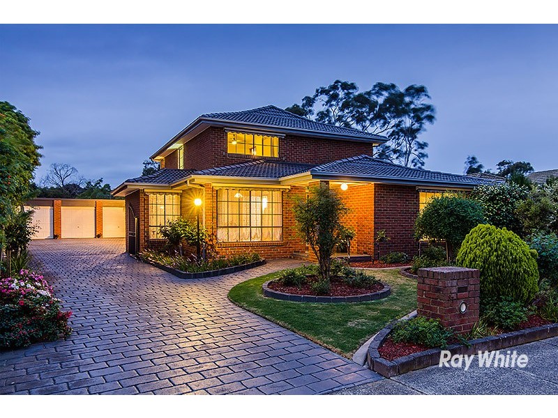 87 Waverley Park Drive, Cranbourne North VIC 3977