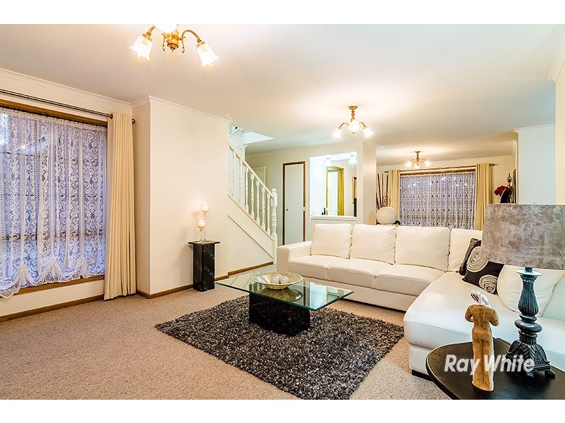 87 Waverley Park Drive, Cranbourne North VIC 3977