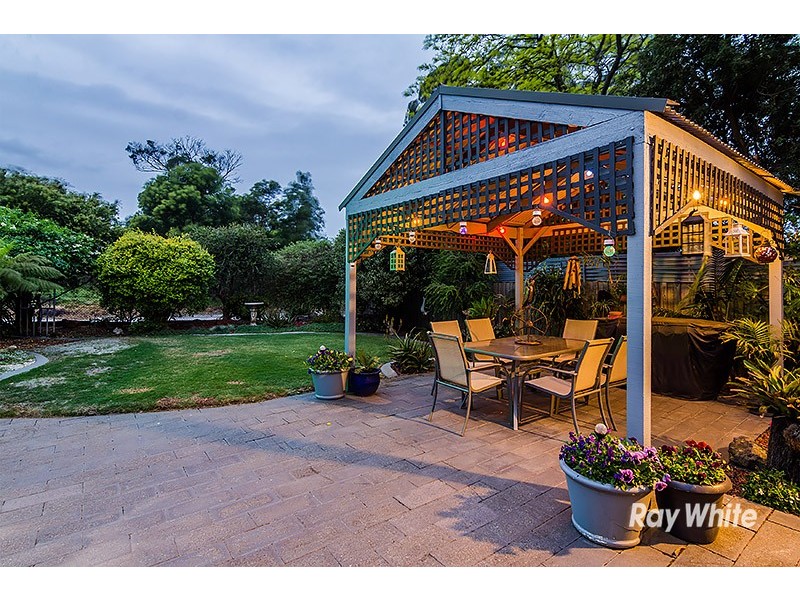 87 Waverley Park Drive, Cranbourne North VIC 3977