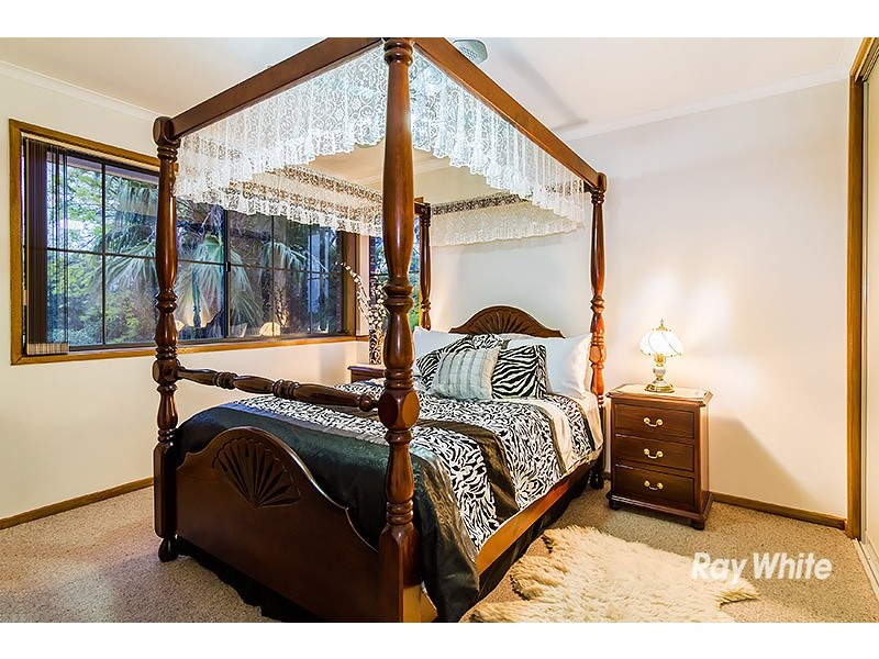 87 Waverley Park Drive, Cranbourne North VIC 3977