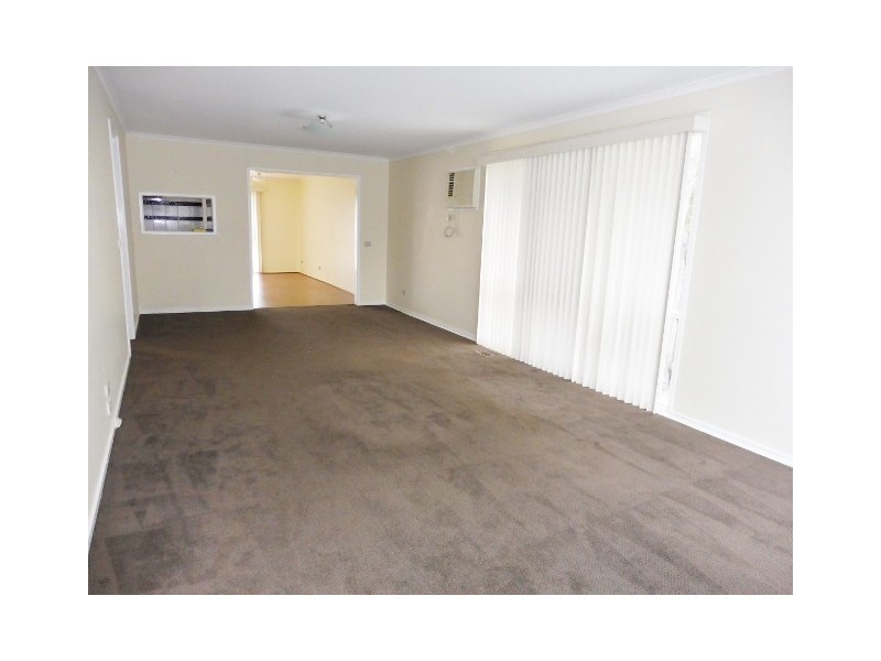 7 Valma Avenue, Cranbourne VIC 3977