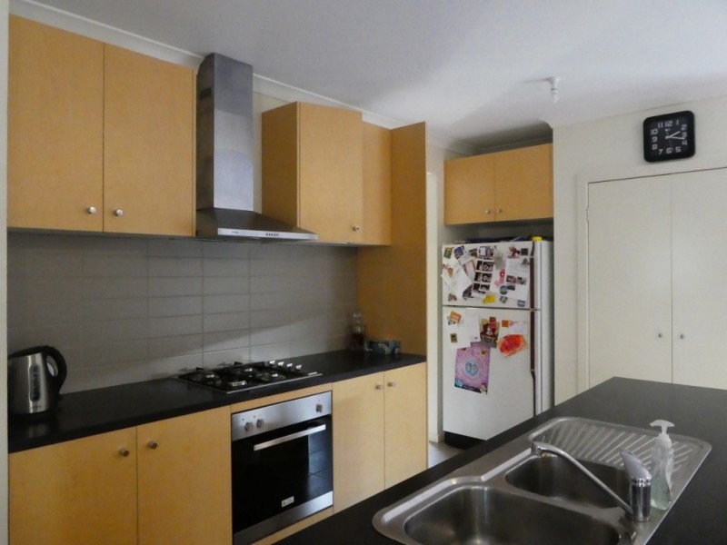 13 Gelderland Drive, Clyde North VIC 3978