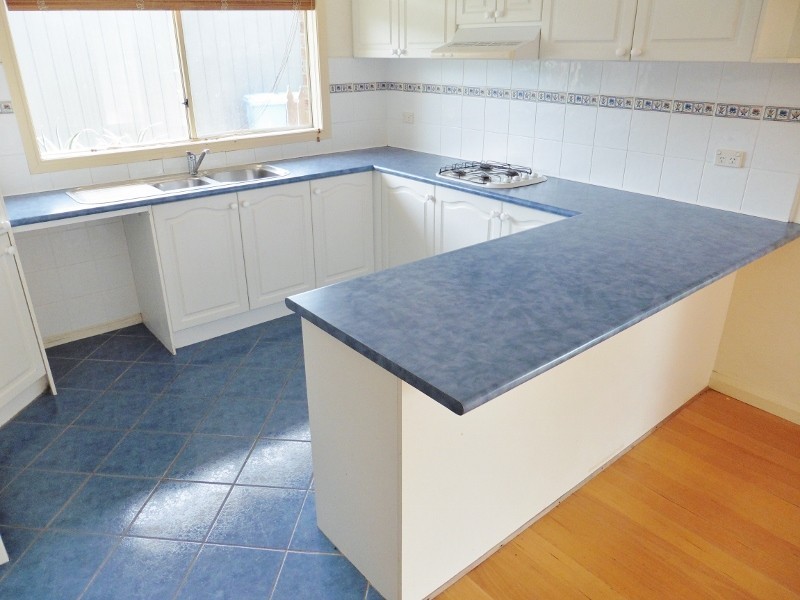 61 Baringa Park Drive, Narre Warren South VIC 3805