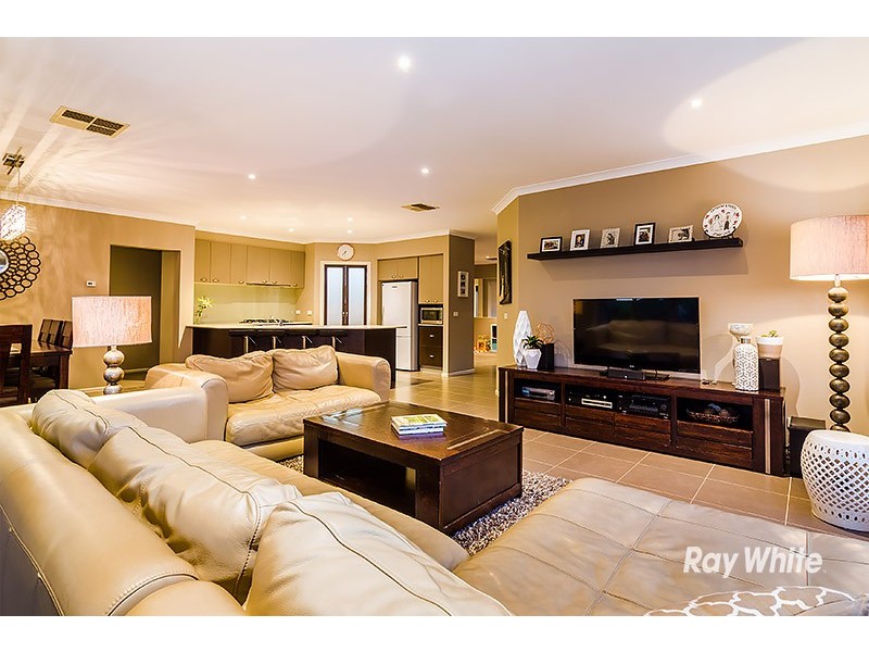 7 Blue Peppermint Court, Lyndhurst VIC 3975